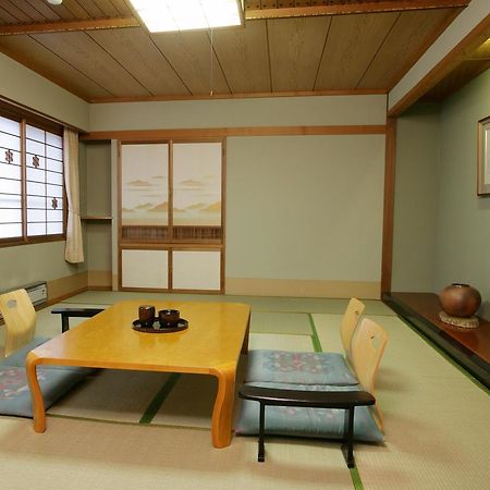 Toya Gokirakutei Hotel Toyako Exterior photo